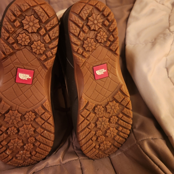 The North Face Brown and Black Winter Boots - Picture 5 of 7